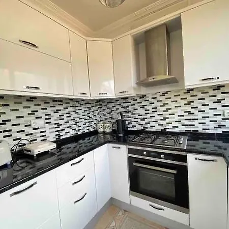 A House With An Amazing View In Oeluedeniz Apartment