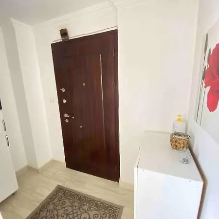 A House With An Amazing View In Oeluedeniz Lejlighed